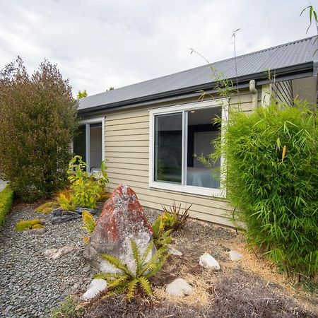 Southland Sounds - Te Anau Holiday Home Dış mekan fotoğraf